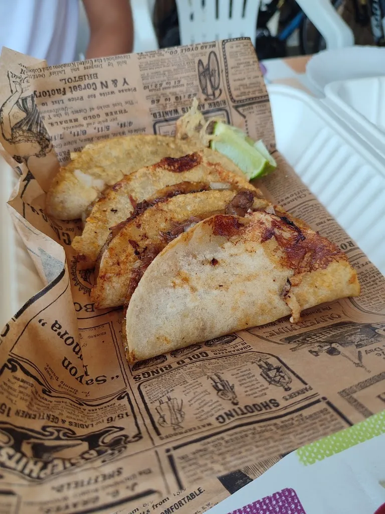 Menu_El Güero - Tacos Mexicanos Cambo-les-Bains_Cambo-les-Bains_image_2