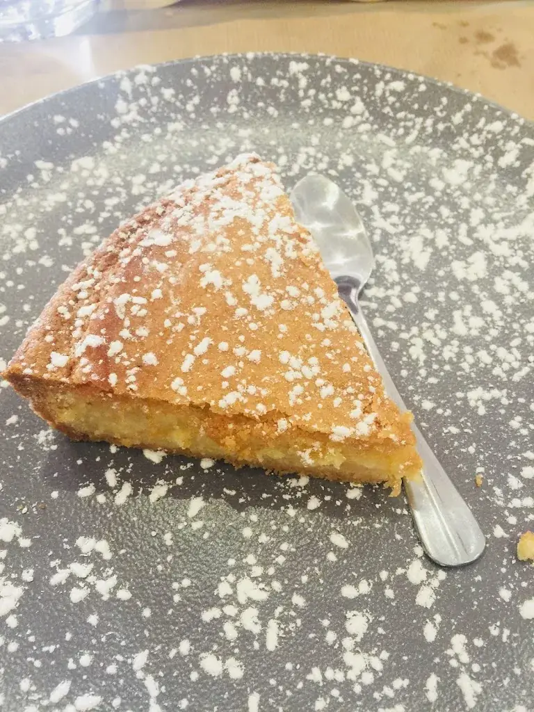 Susan Yang_Bar Restaurant etxemendi Chez Lucas Et Julie_Espelette_reseña