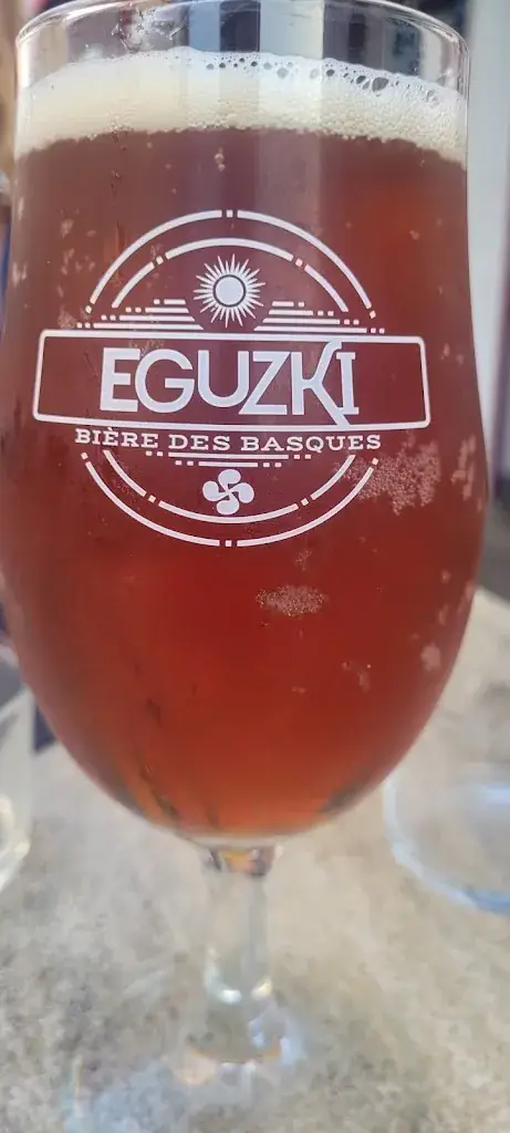 M L_Bar Restaurant etxemendi Chez Lucas Et Julie_Espelette_reseña