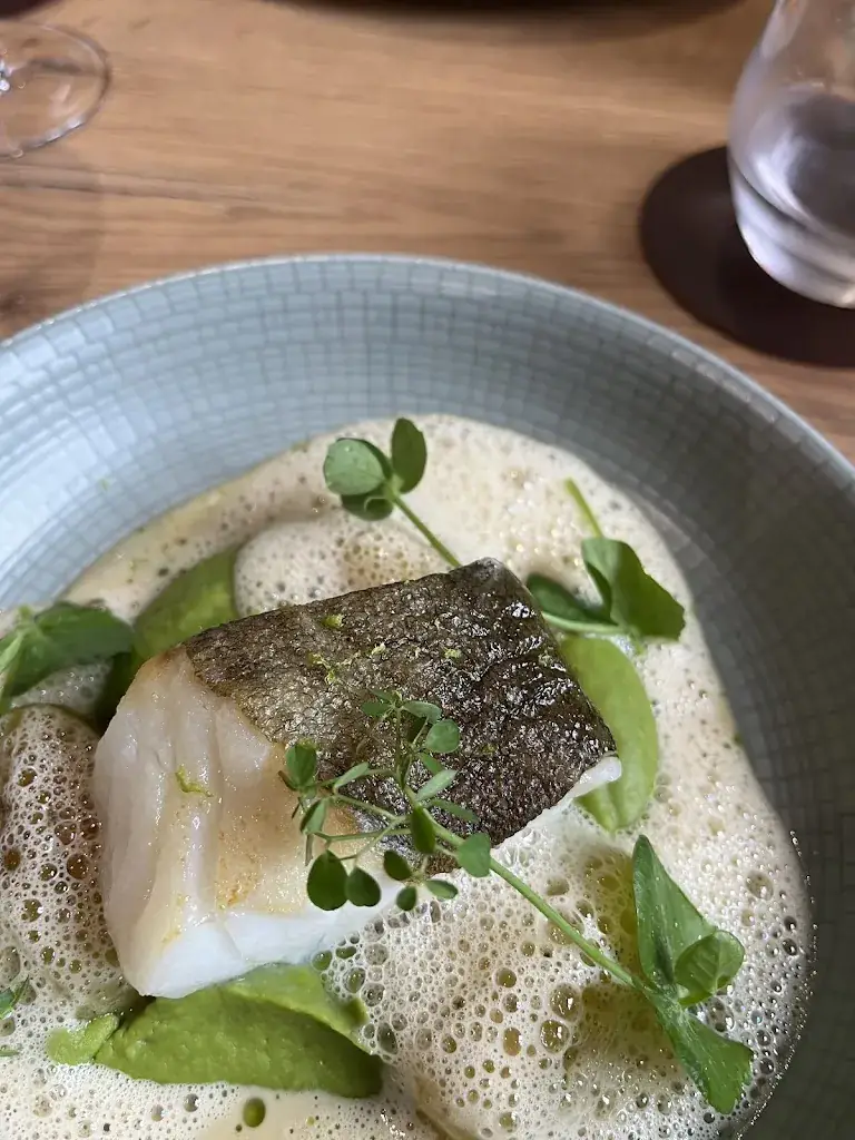 Jill Adams_Ô Moulin_Carsac-Aillac_review