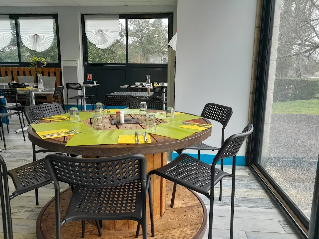 The Little Greedy_Canéjan_slider_image_3