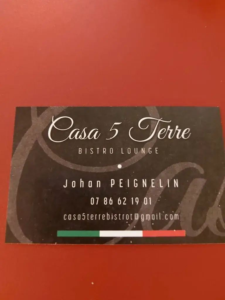 Isabelle Eloir_CASA 5 TERRE_Canéjan_review