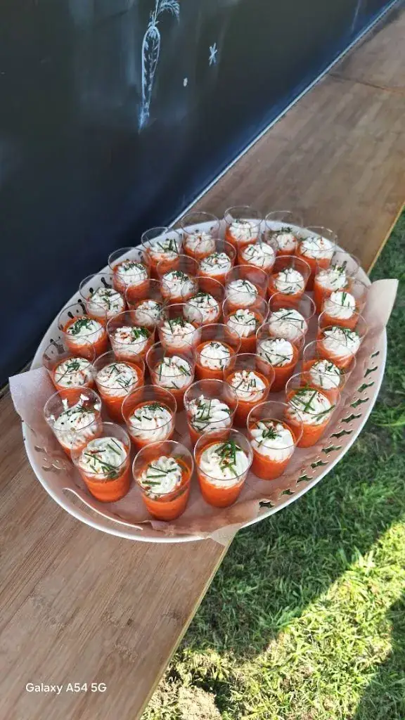 Street food Sweet Kitchen natural restaurant in Canéjan