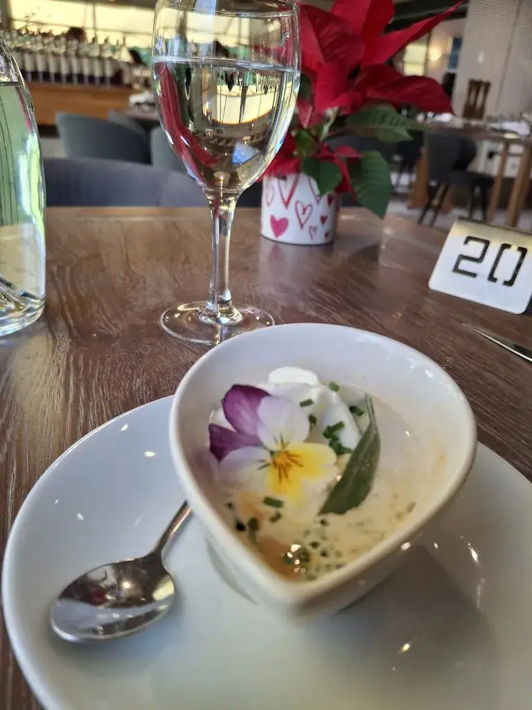 Julien Arnaud_Les Chais d'Haussmann_Cestas_review