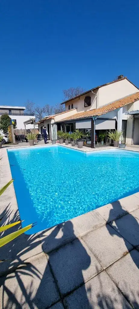 Sam OL_The Serpolet_Pessac_review