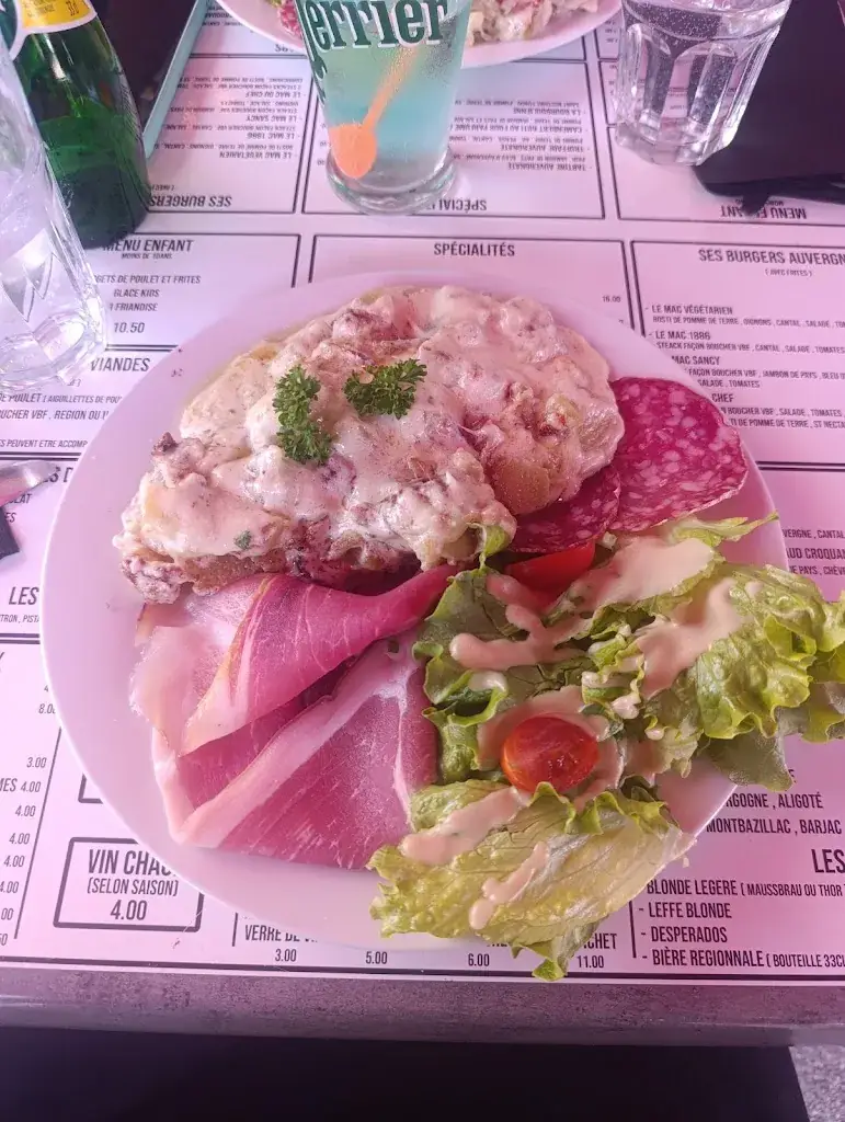 Salomé_Le Mistral_Bourboule_review