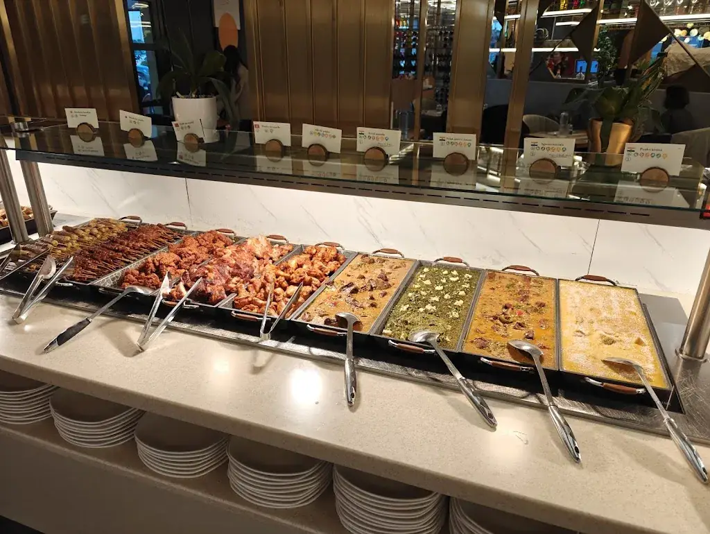 Raymond Tung_Autour de l’Asie_Pessac_review