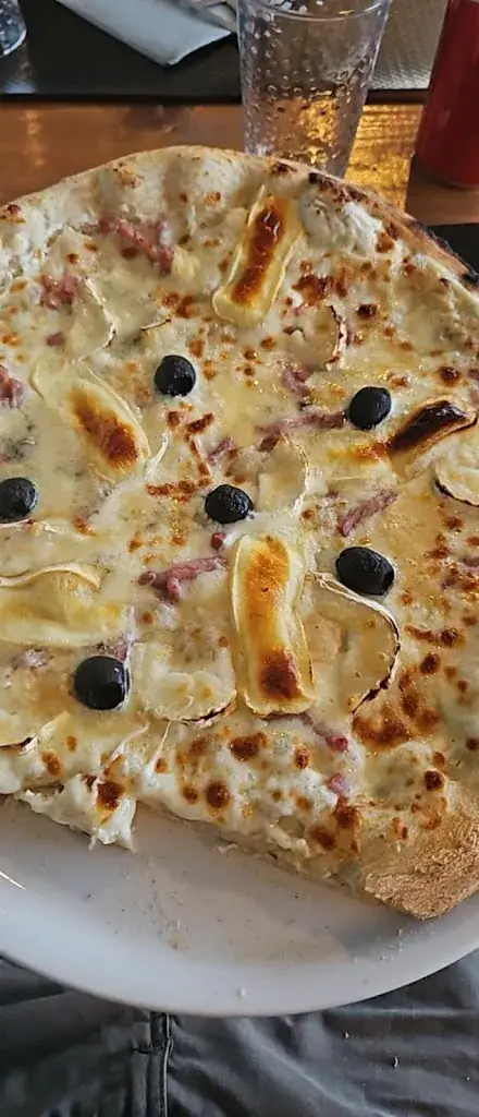 Ludovic Lanes_La Pizz au Feu de Bois_Castelculier_review