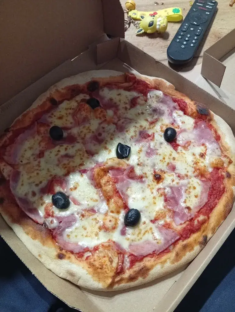 Kevin Merieux_La Pizz au Feu de Bois_Castelculier_review