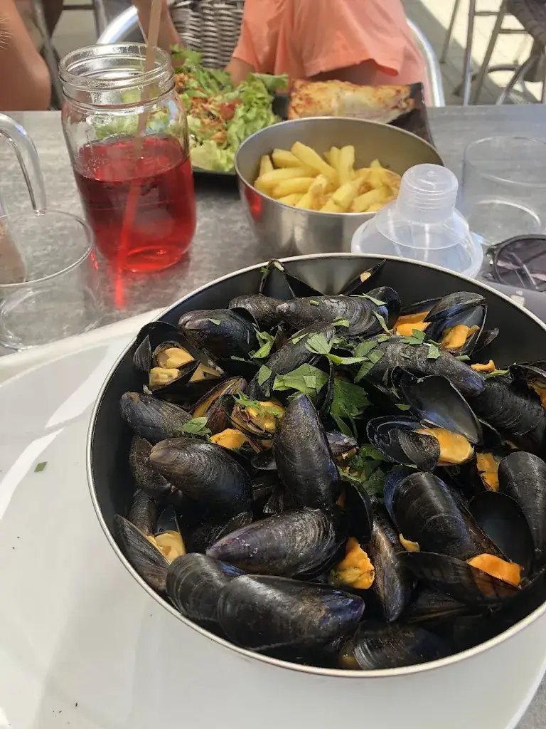 Thomas Pasquet_Villa Sonora_Carcans_review