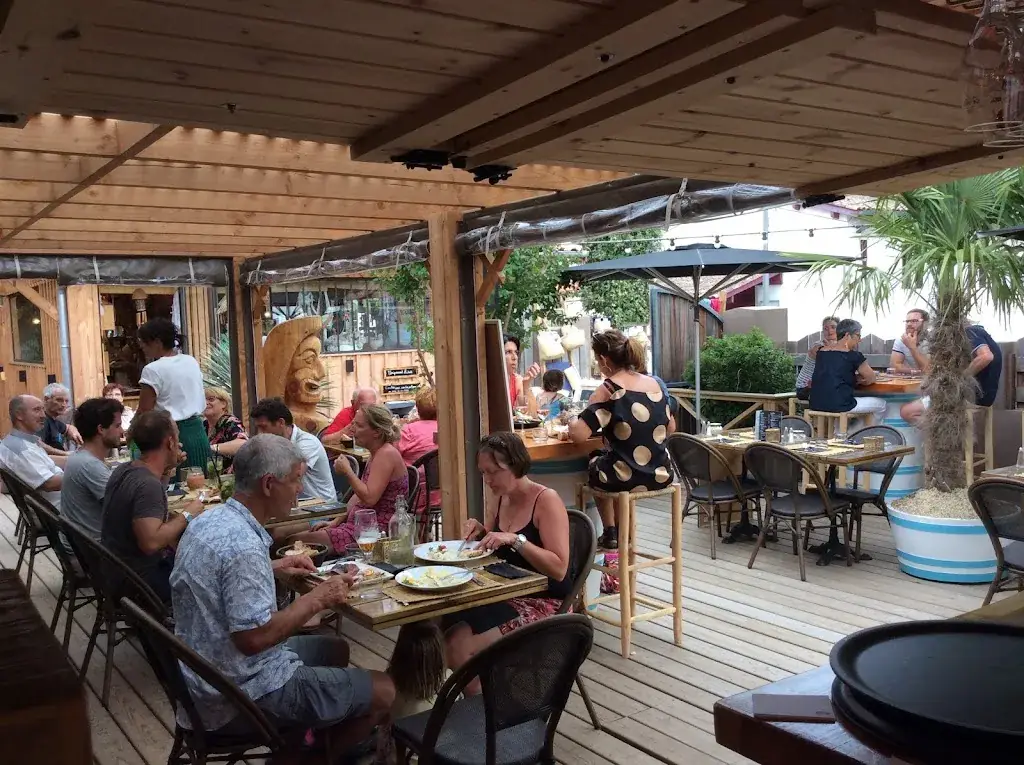 L'Atelier Resto restaurant in Carcans