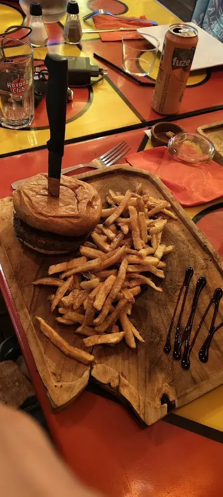 Greg Clement_Casa Loca_Carcans_review