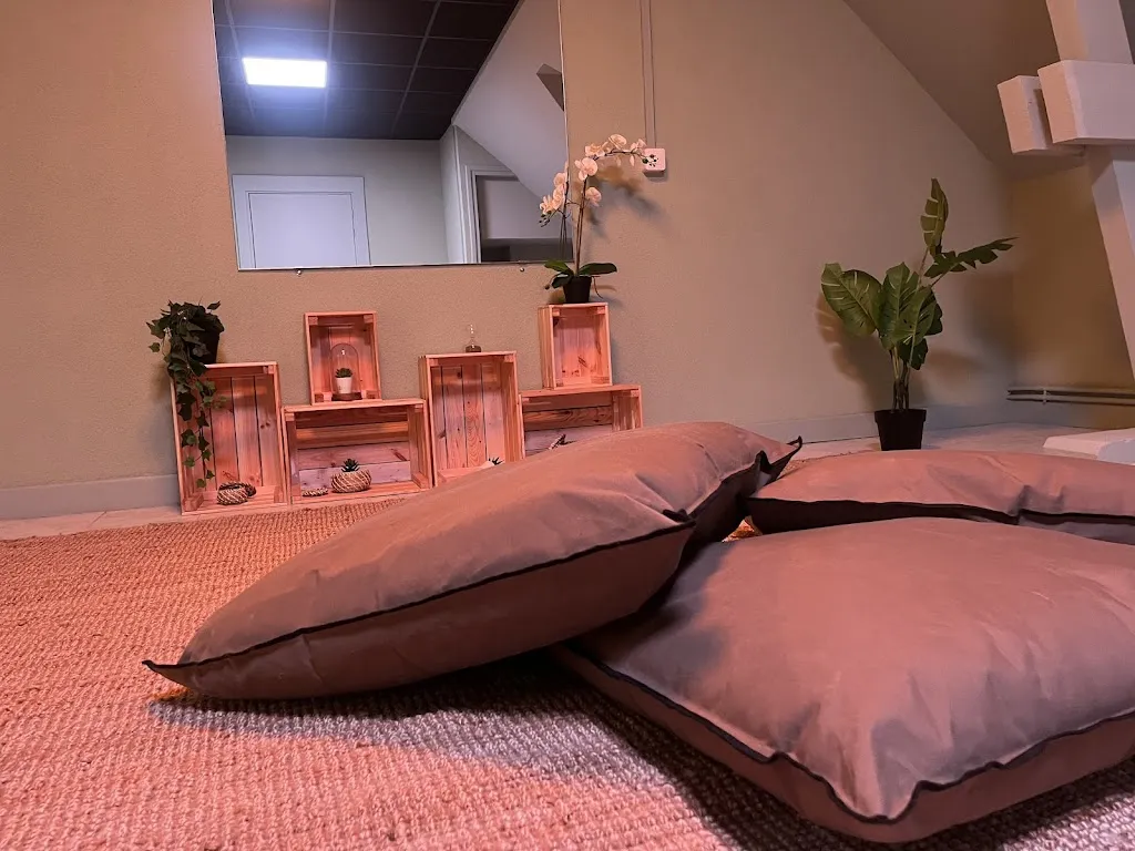 LA ROCHE DES FEES auberge de jeunesse grand gite - séminaires Ets - particuliers - bar - accueil sportifs et scolaires_Bourboule_slider_image_2