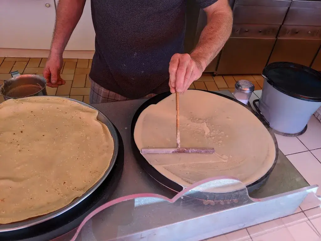 Max Isham_La Mascotte de l'Ocean_Carcans_review