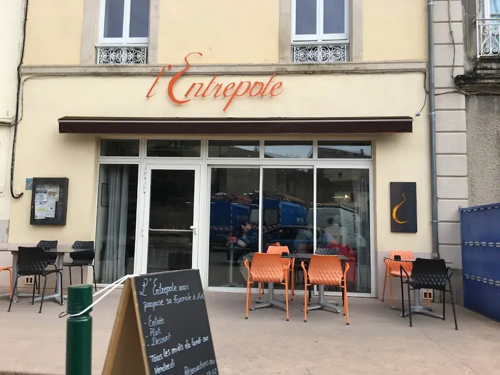 L 'entrepote restaurant in Aouste-sur-Sye