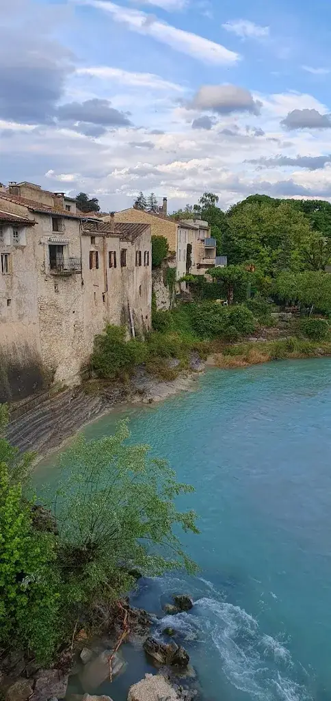 L 'entrepote_Aouste-sur-Sye_slider_image_3