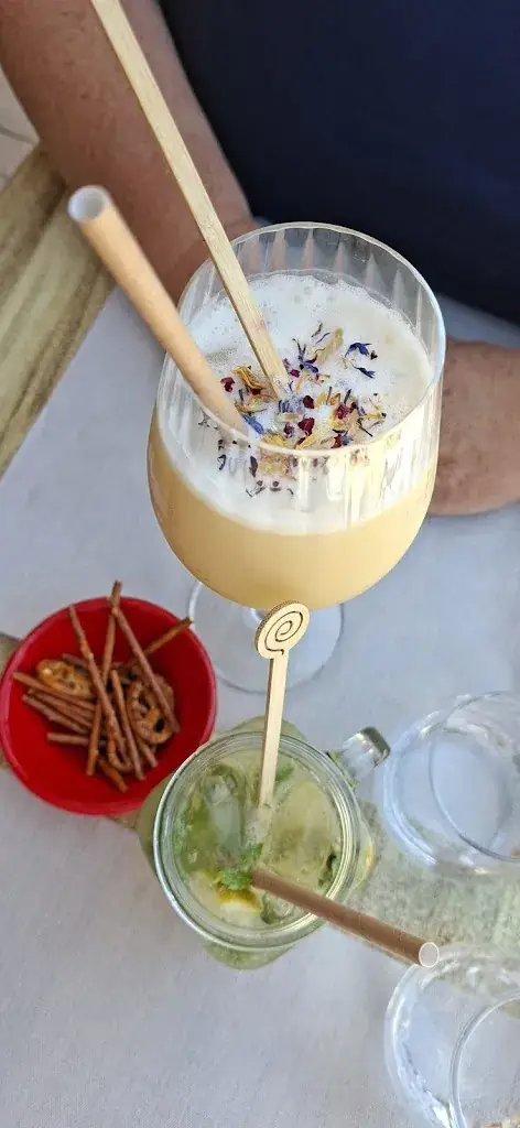 Flavie Kuhn_LE QUAI_Casseneuil_review