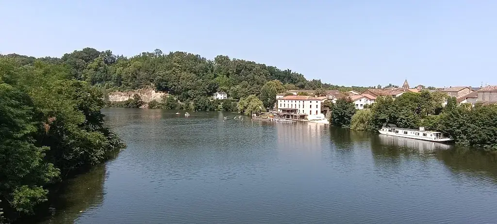 Bord du Lot restaurant in Casseneuil