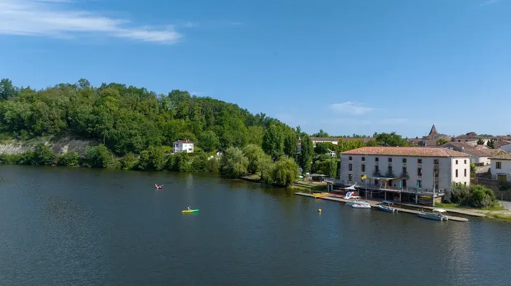 C'Lot Centre Nautique de Casseneuil restaurant in Casseneuil