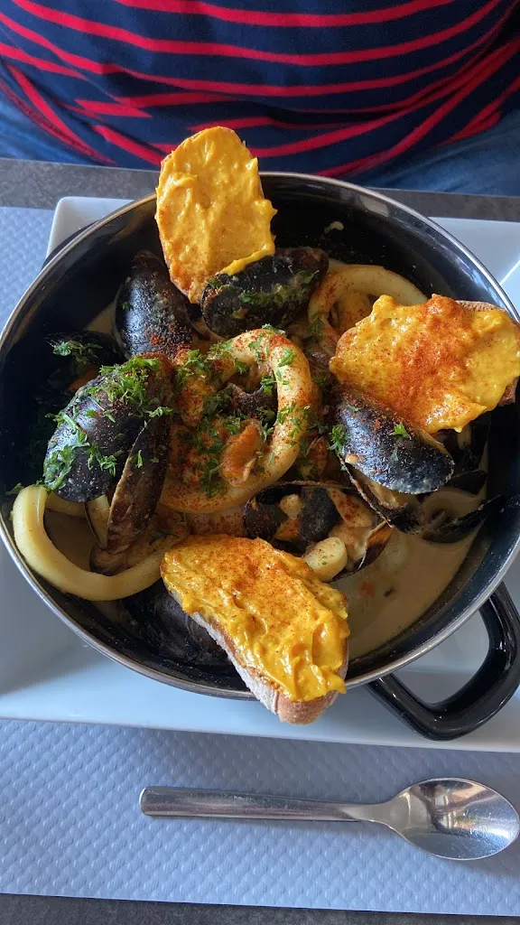 O'Rencard_Roche-Blanche_slider_image_3