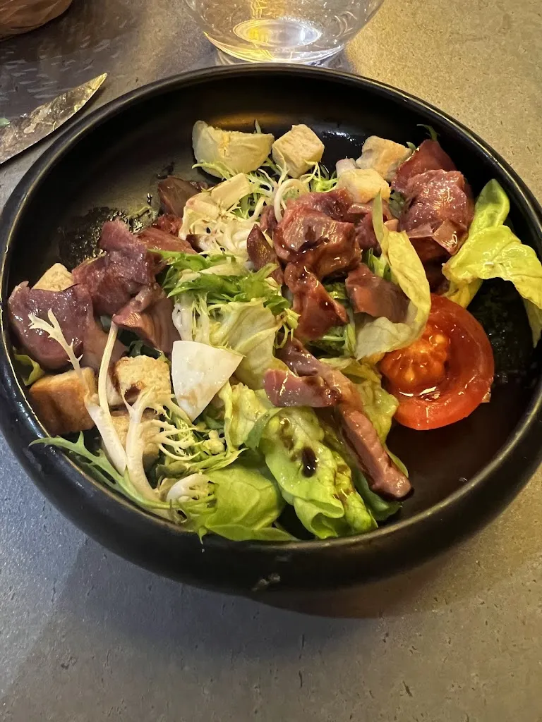 Mikael Trilles _Le Terminus_Villeneuve-sur-Lot_review