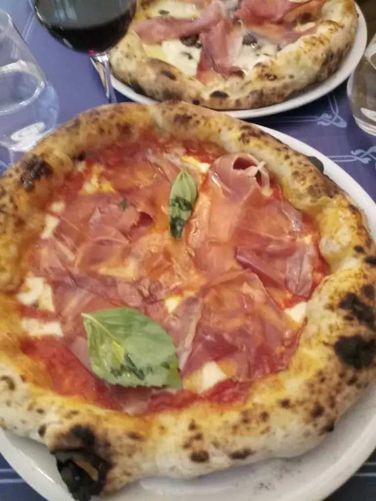 Harry Cordon_La Nuova Cantina_Villeneuve-sur-Lot_review