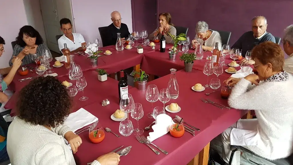 Michael Rodriguez_Les 2 Marronniers_Casseneuil_review