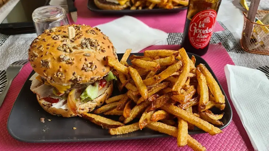 Le Castésiens_Castets_slider_image_2