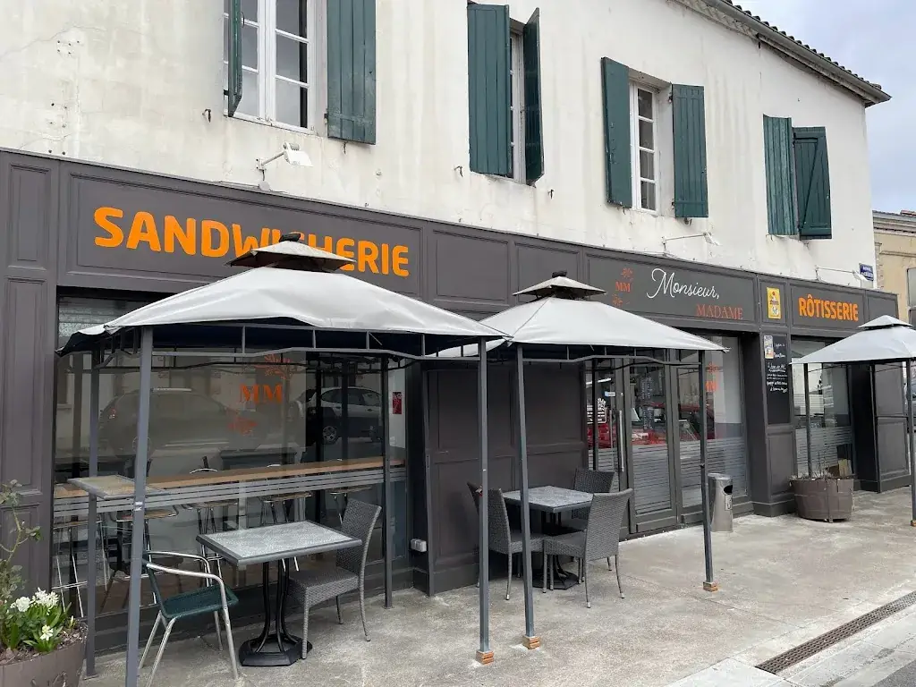 Monsieur Madame restaurant in Casteljaloux