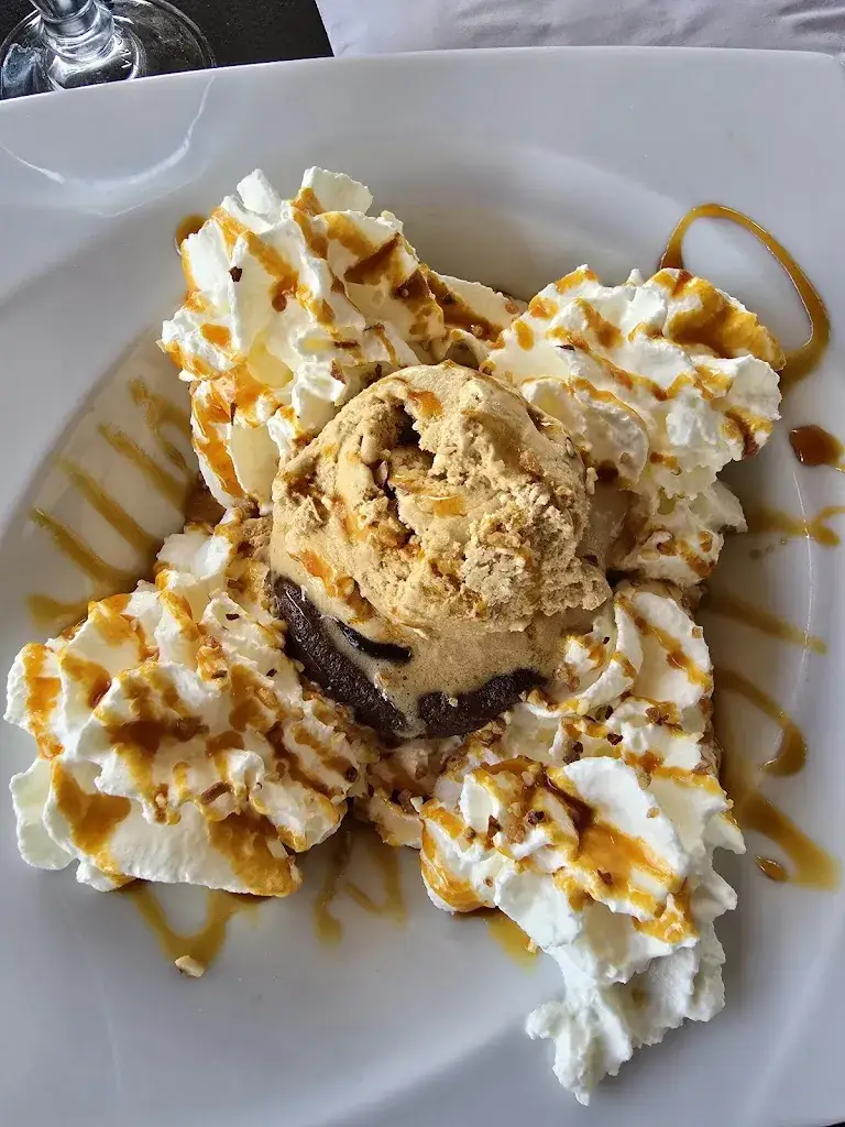 Yvonne Lynch_Casino de Casteljaloux_Casteljaloux_review