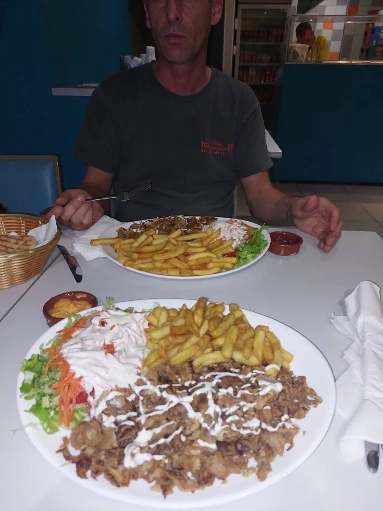 Best Food_Casteljaloux_slider_image_2