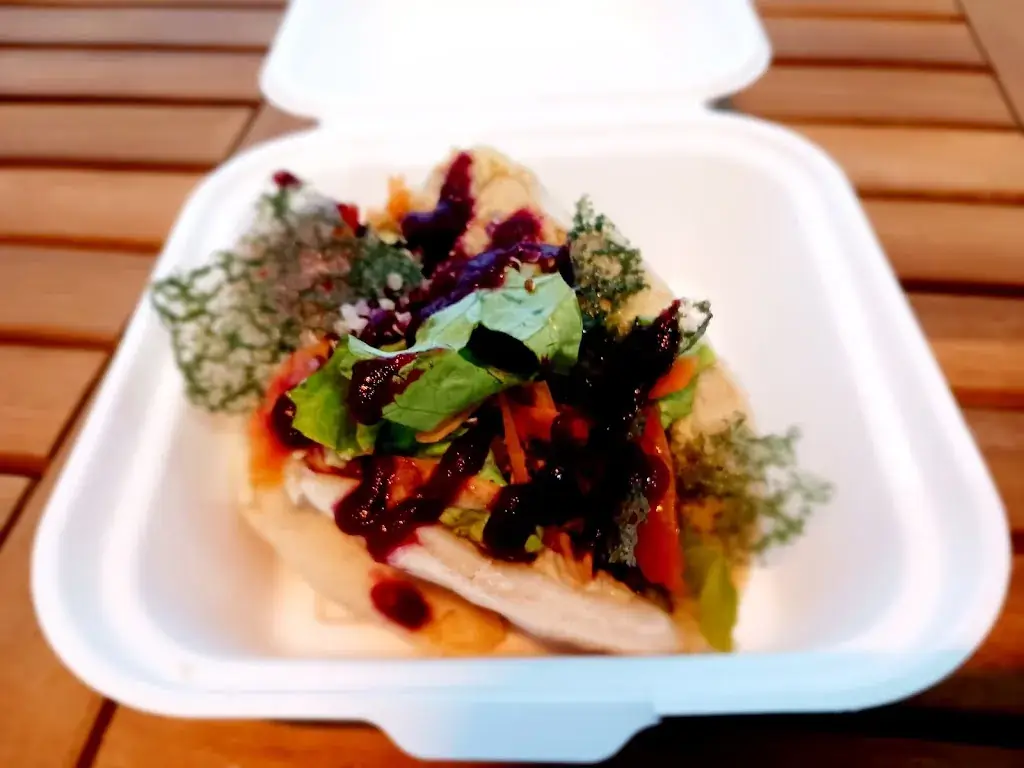 Le Globe Trotter Food Truck_Casteljaloux_slider_image_3