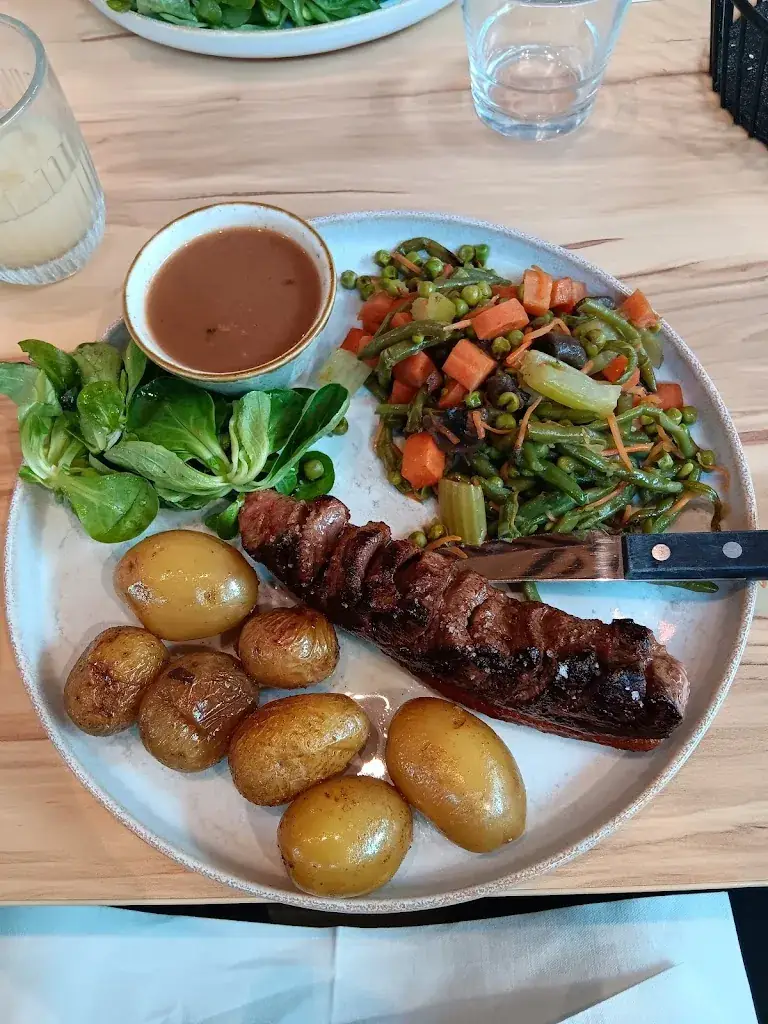 Boechiel_Les Comptoirs des Halles_Beauziac_review