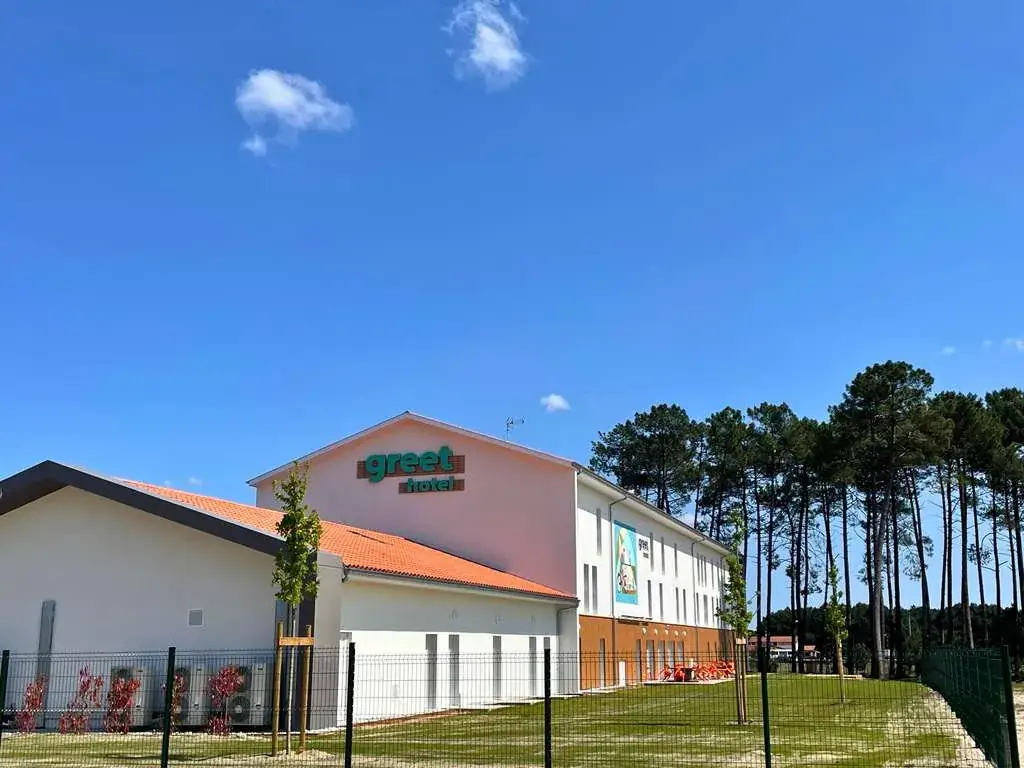 greet hotel Castets Coeur des Landes_Castets_slider_image_1
