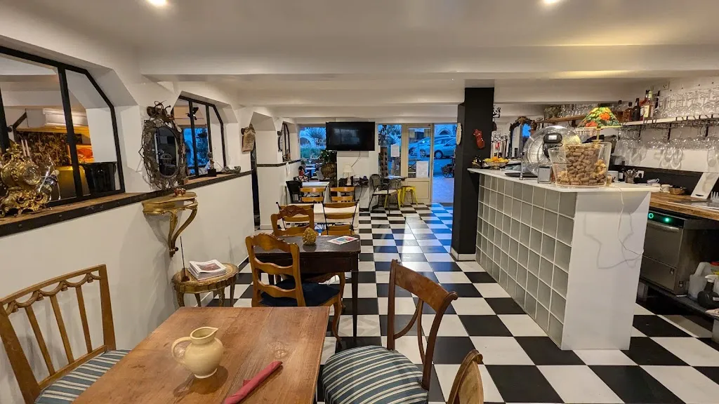 LES VENTS D'ANGES - Bar à Vin restaurant in Castillonnès