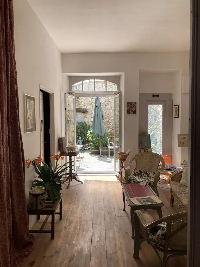 Alan Son_Thé Amo_Castillonnès_review