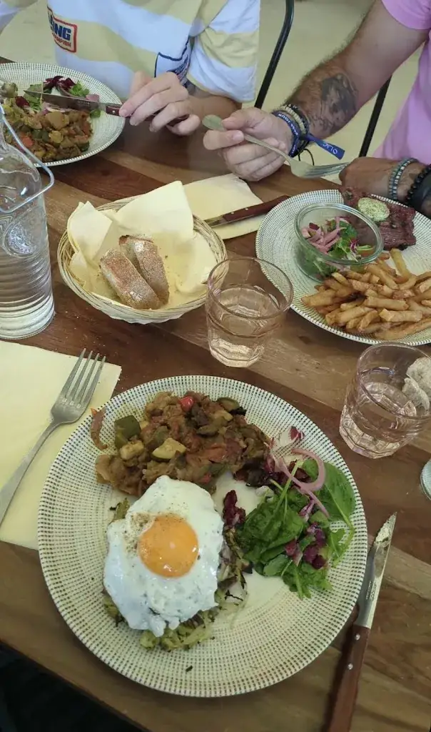 Romane Stl_RESTAURANT 