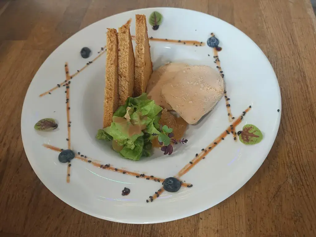 Restaurant L'escale Entre Terre Et Mer_Cavignac_slider_image_2