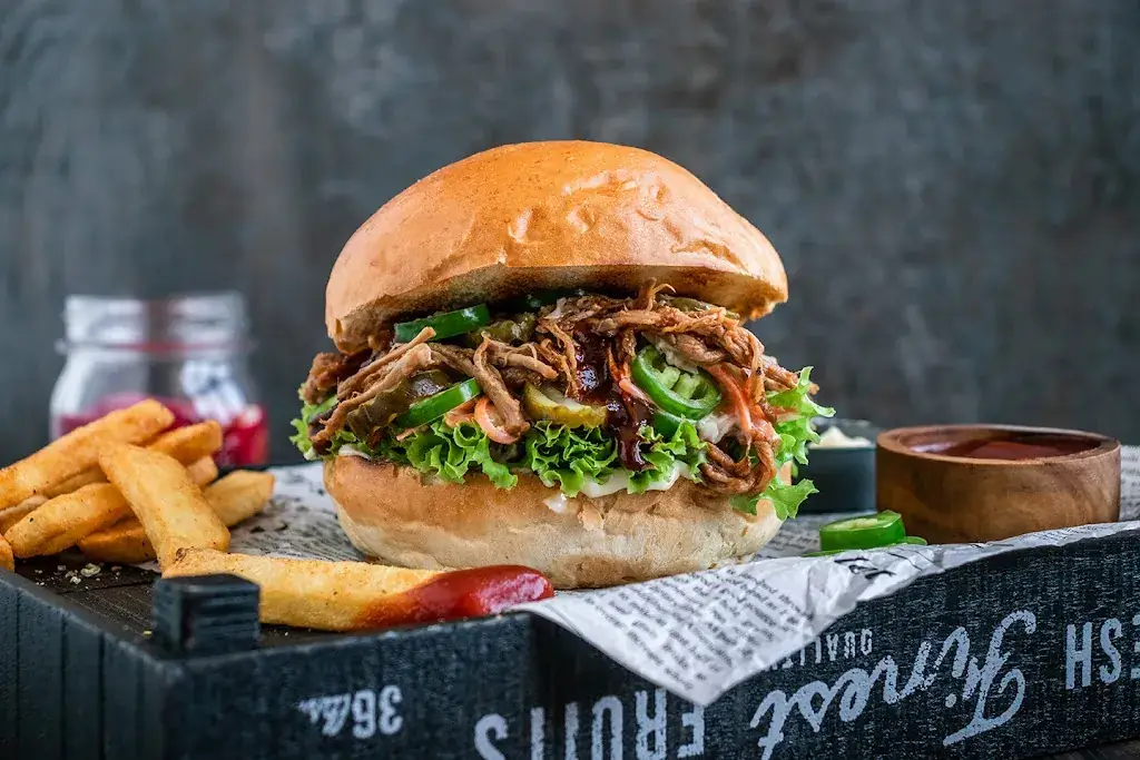 Le Pressoir_Cavignac_slider_image_3