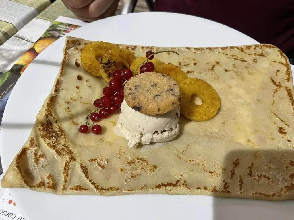 Elvira Rakhmanova_Le Rozell_Cavignac_review