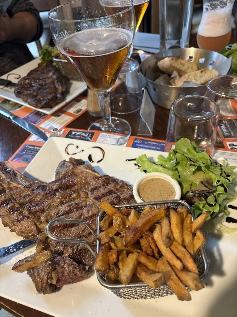 Autour Du Grill_Cavignac_slider_image_3