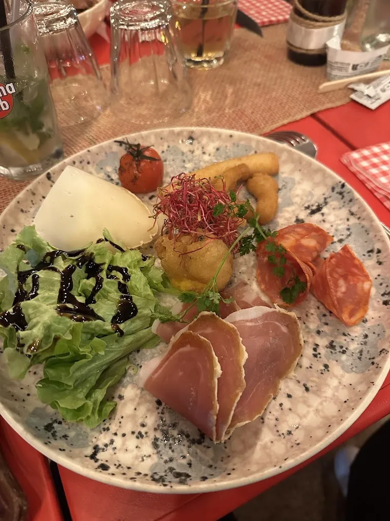 Mimie Sweeties (Emilie Combas)_L'Olivade_Cavignac_review