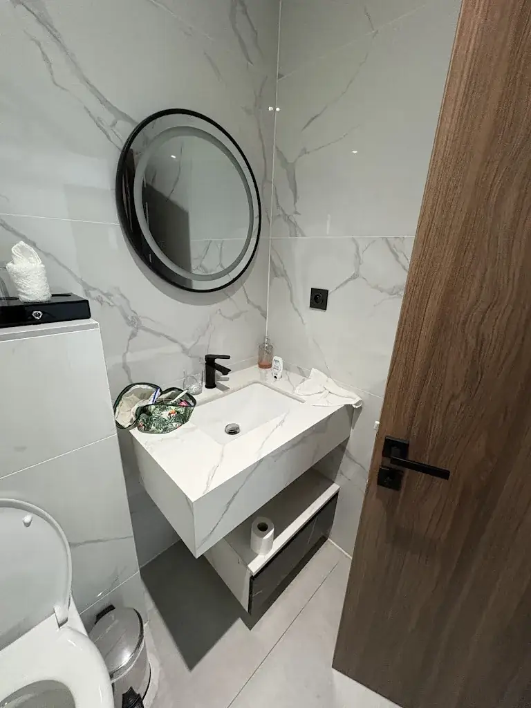 Sylène Lhopital_La Paillote_Cavignac_review