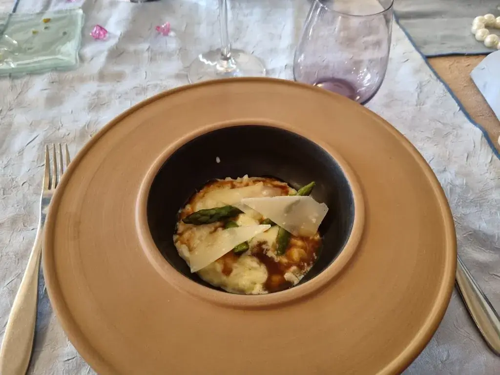 Menu_Restaurant Logis Le Chapeau Rouge_Lusignan_image_3