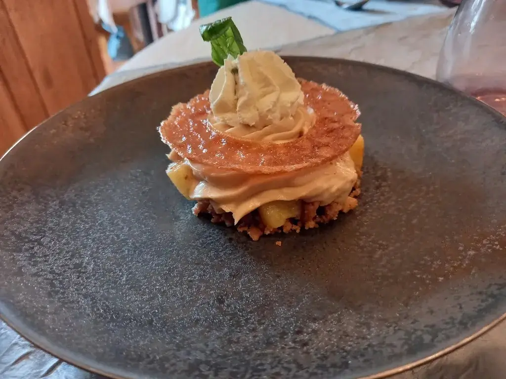 Menu_Restaurant Logis Le Chapeau Rouge_Lusignan_image_6