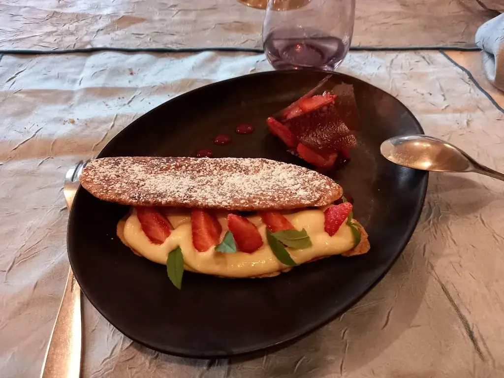 Menu_Restaurant Logis Le Chapeau Rouge_Lusignan_image_7