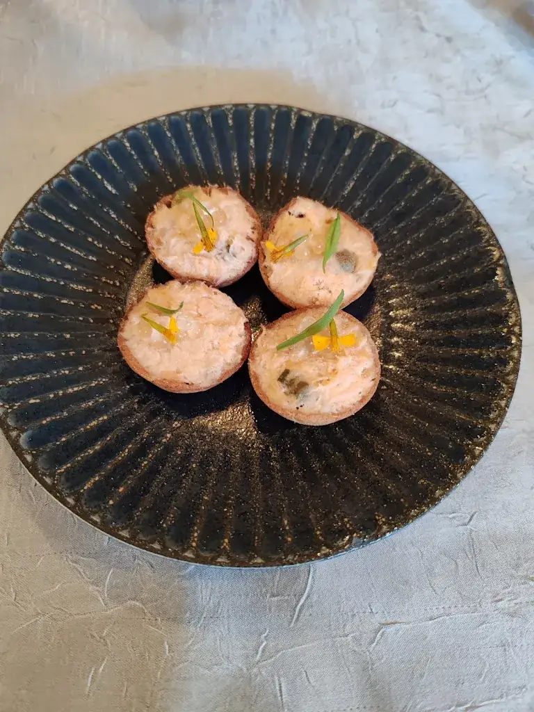 Menu_Restaurant Logis Le Chapeau Rouge_Lusignan_image_9