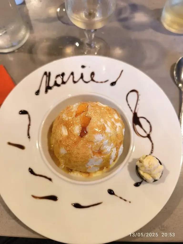 Marie-Denise Lieux_Relai de la Pazioterie_Coulombiers_review