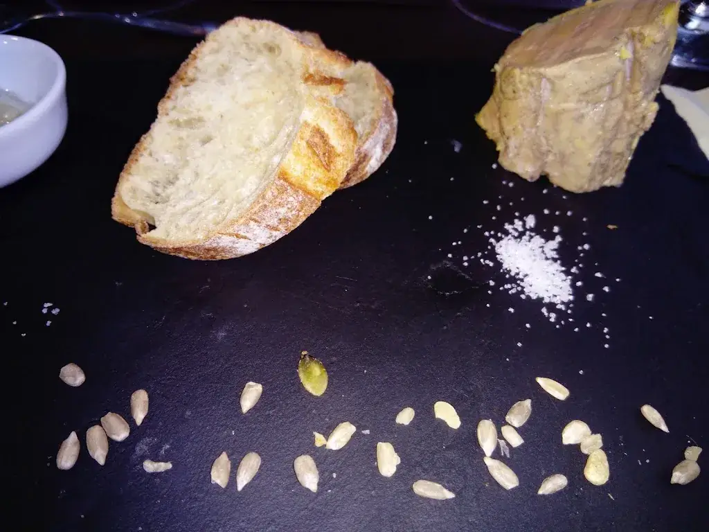 Melle Agnès_restaurant celle l'evescault 