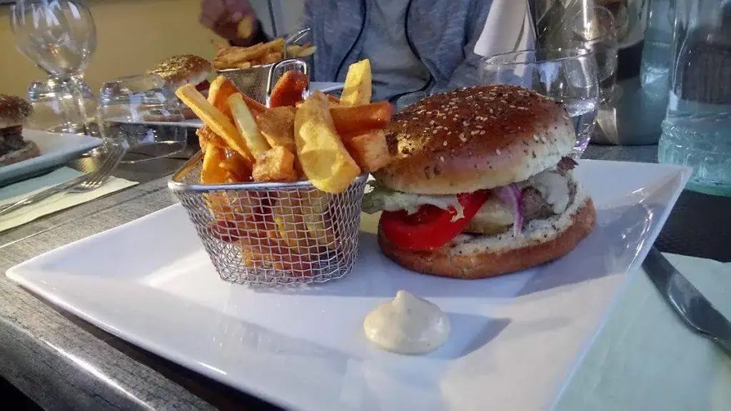 restaurant celle l'evescault 